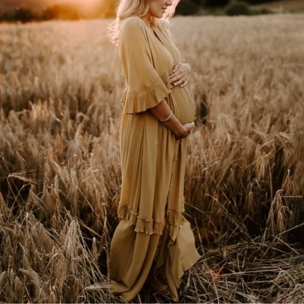 Lukalula Maternity Photoshoot Dress 💛🌼